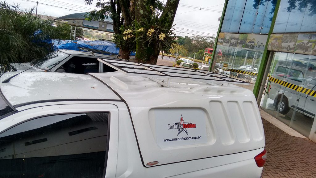 Capota de Fibra para Fiat Strada